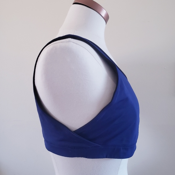 Lululemon Align Reversible Bra *Light Support, A/B Cup - Black/Blue - 10 - Picture 5 of 12